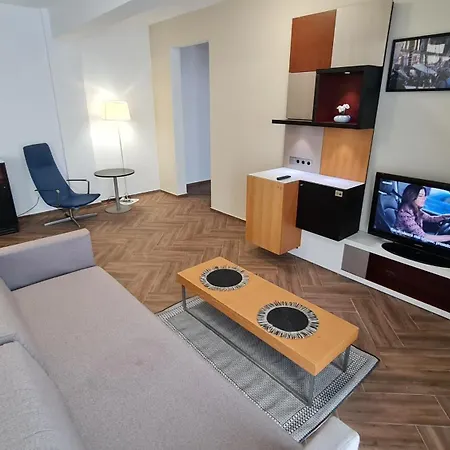 Jafar 8 - 1Br Apartment With Balcony & Workspace Timişoara