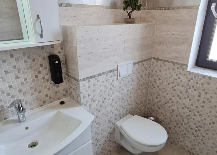 Apartament Jafar 8 *