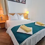 Jafar 8 * Timişoara